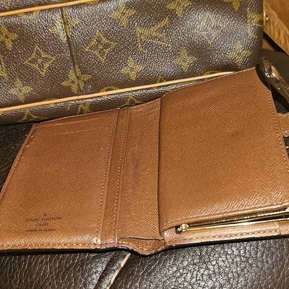 LOUIS VUITTON 3 PC MATCHING SET - Picture 9 of 16